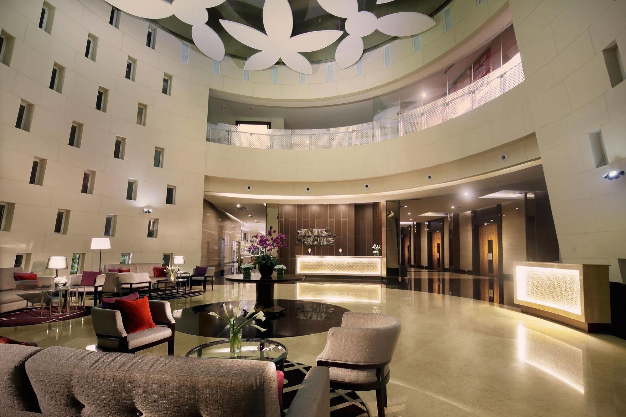 D'Primahotel Tangerang Eksteriør bilde